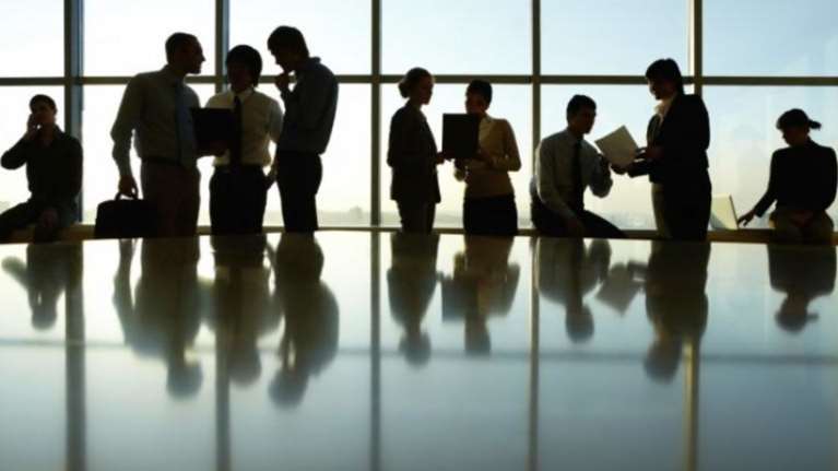 Η κατάρρευση των μισθών συνεχίζεται και στην εποχή ΣΥΡΙΖΑ