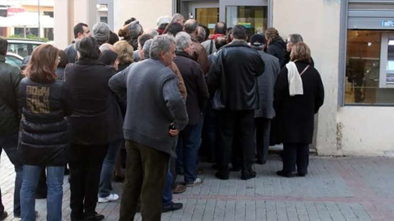 Από σήμερα το δεύτερο κύμα μειώσεων στις επικουρικές