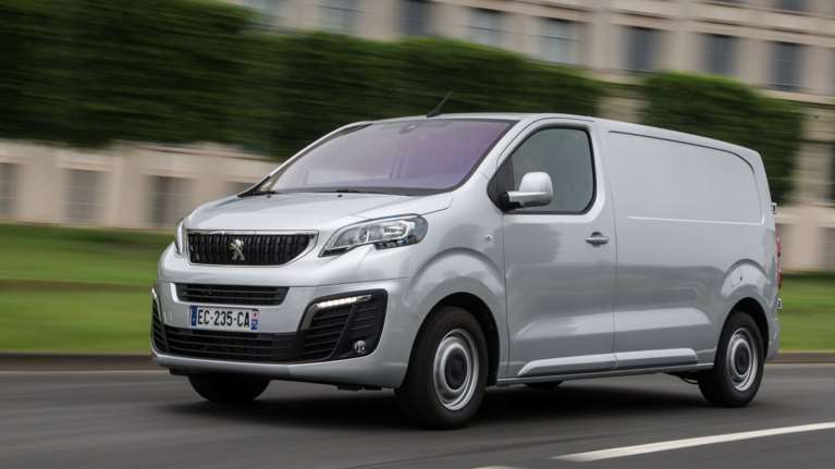 Το νέο Peugeot Expert δεν φοβάται τους μικρούς χώρους