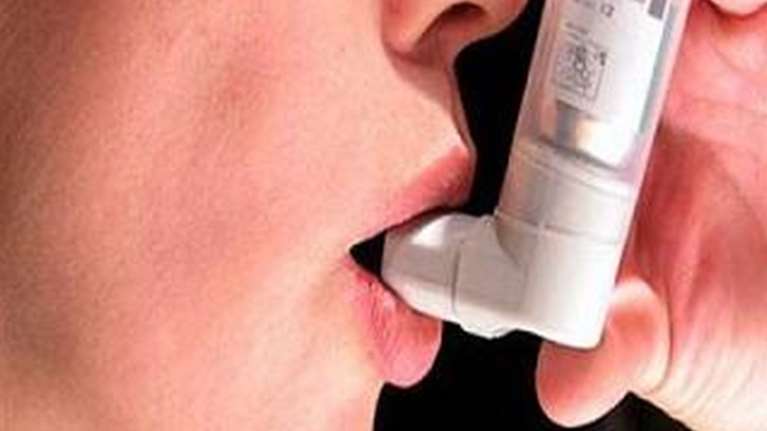 Η βιταμίνη D μειώνει στο μισό τις κρίσεις άσθματος