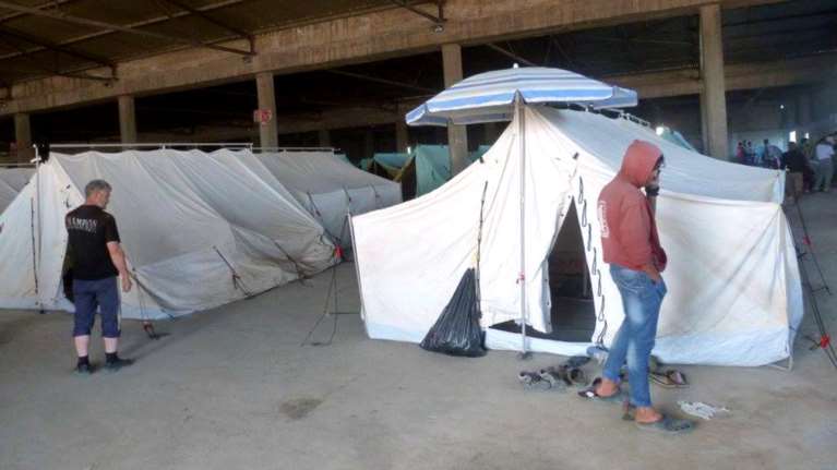 Guardian: Ρεπορτάζ-σοκ για τους πρόσφυγες στην Ελλλάδα