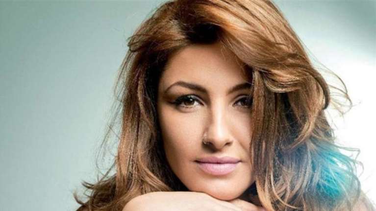 Στη Σουηδία η Έλενα Παπαρίζου μετά τις φήμες χωρισμού με τον Ανδρέα Καψάλη