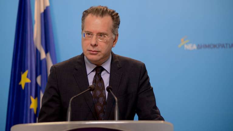 Κουμουτσάκος: Το «μαύρο» του Τσίπρα προκαλεί αγανάκτηση