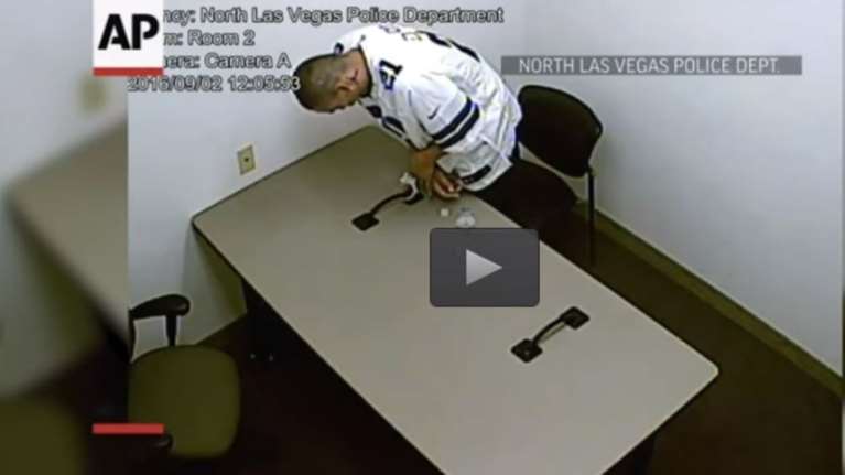 Εσπασε τις χειροπέδες και την κοπάνησε από τμήμα video