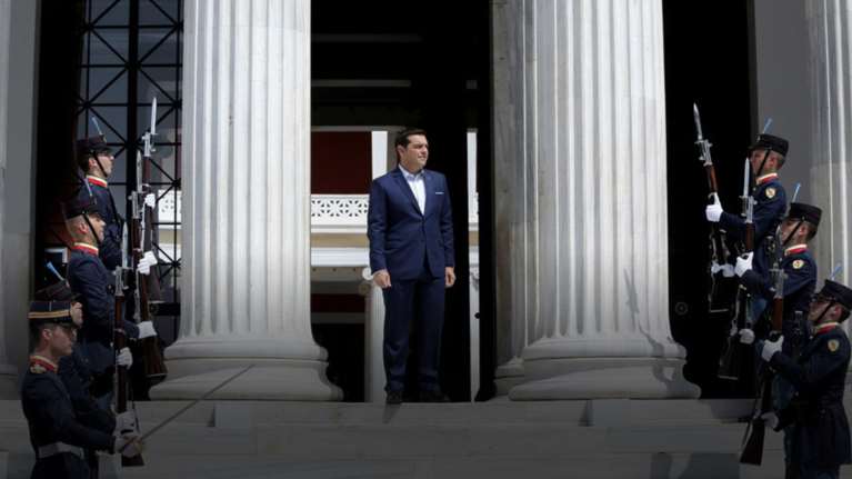 Βορράς κατά Νότου για τη Σύνοδο - Ειρωνείες από Σόιμπλε