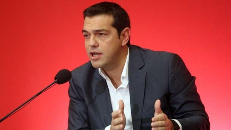 Αδεια από παροχές η βαλίτσα, αλλά γεμάτη από άδειες της TV