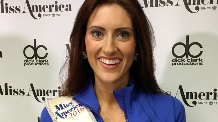 Θα γίνει πρώτη φορά Μις Αμερική ανοιχτά δηλωμένη ομοφυλόφιλη;