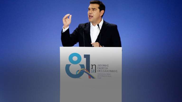 Η οικονομία «αποδομεί» και τις φτωχές εξαγγελίες Τσίπρα