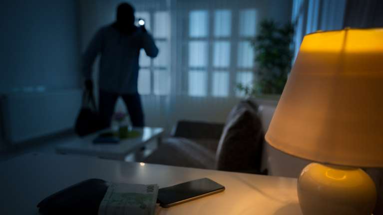 Διάρρηξη στο σπίτι πασίγνωστου γιατρού στην Εκάλη