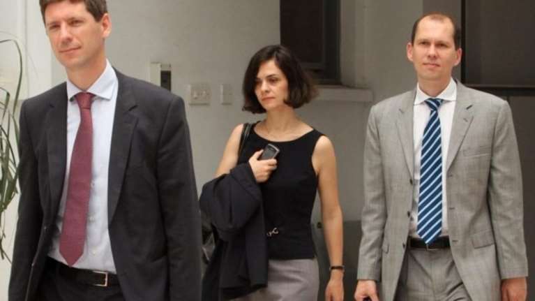 Σκληρή πρόταση των θεσμών για το «ακατάσχετο»