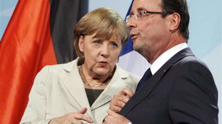 Detusche Welle: Πρόκληση για την Μέρκελ η παρουσία Ολάντ στο Club Med