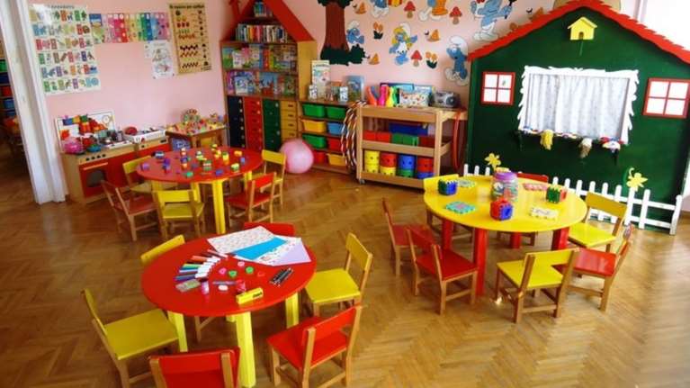Που θα μοιραστούν 10.000 vouchers για παιδικούς σταθμούς