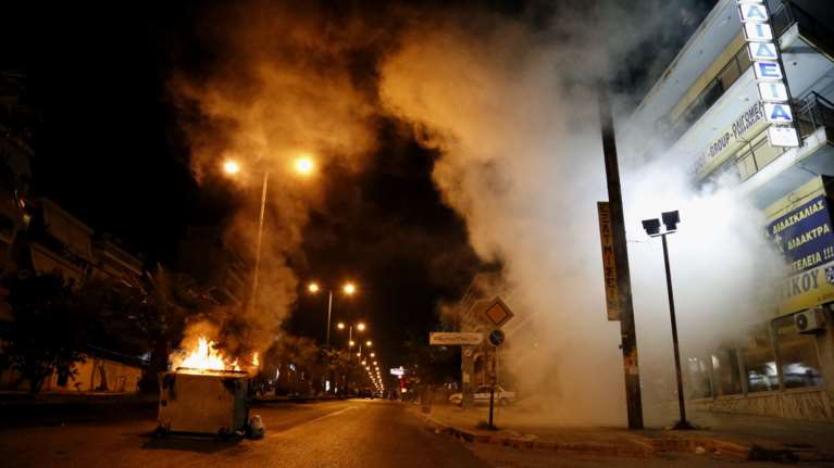 Πεδίο μάχης το Κερατσίνι μετά την πορεία για τον Φύσσα