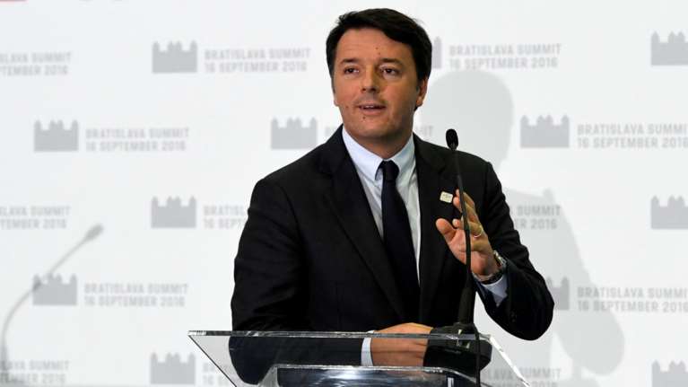 Νέα επίθεση Ρέντσι στη Μέρκελ για την σύνοδο κορυφής