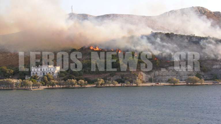 Αλλοδαπούς εμπρηστές «δείχνει» ο δήμαρχος Λέρου-  Υπό έλεγχο η φωτιά