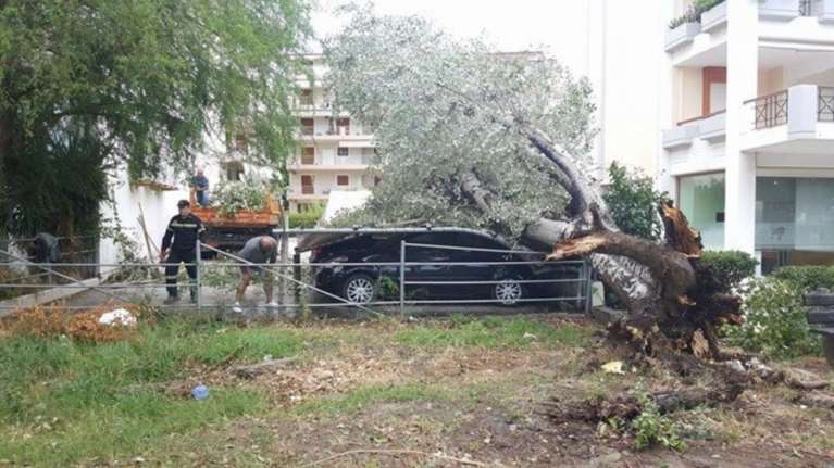 Μεγάλες καταστροφές από το νέο κύμα κακοκαιρίας