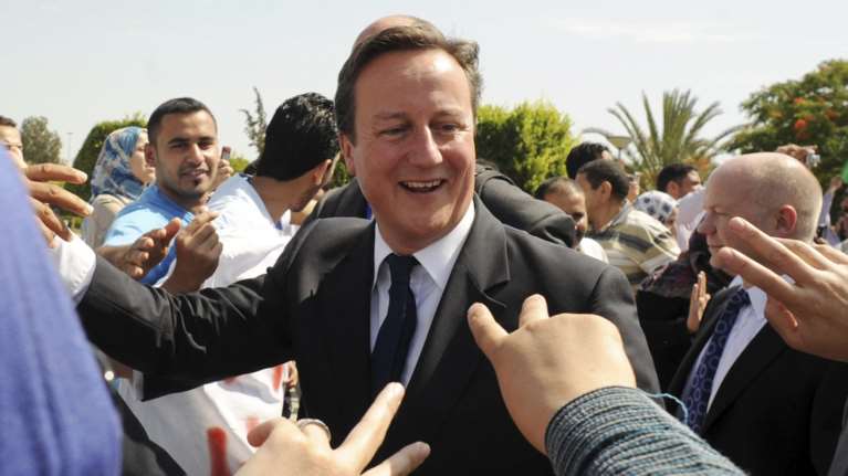 Ο Κάμερον ζητά 1,5, εκατ. λίρες για τα απομνημονεύματά του