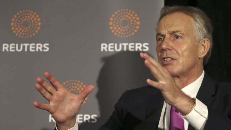 Μπλερ: Παγκόσμιο χάος αν γίνει πρόεδρος ο Τραμπ