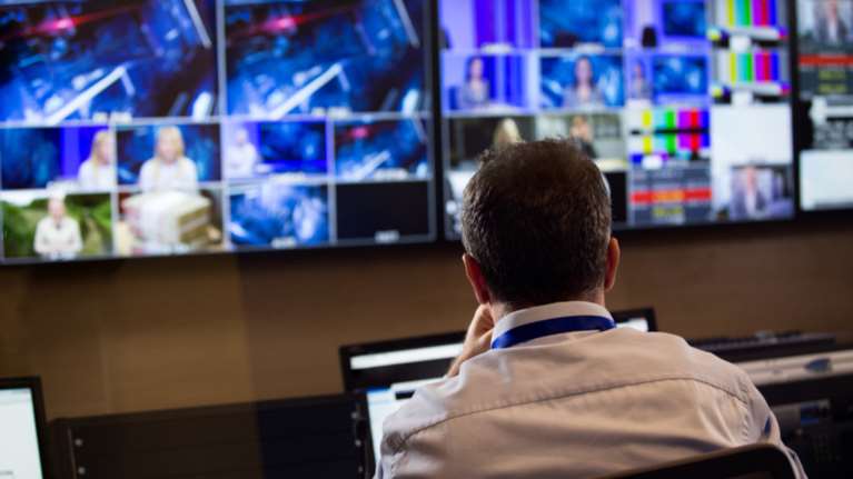 Η Κομισιόν εγκαλεί την Αθήνα για το ραδιοτηλεοπτικό τοπίο