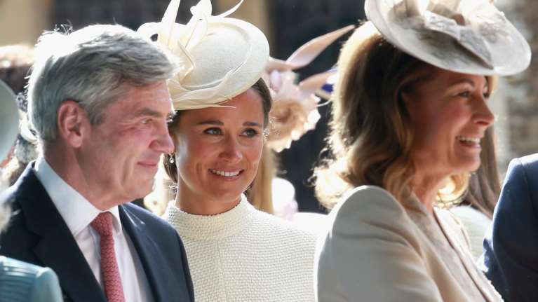 Αναστάτωση στο Παλάτι:Χάκερ έκλεψε 3.000 φωτογραφίες από το κινητό της Πίπα