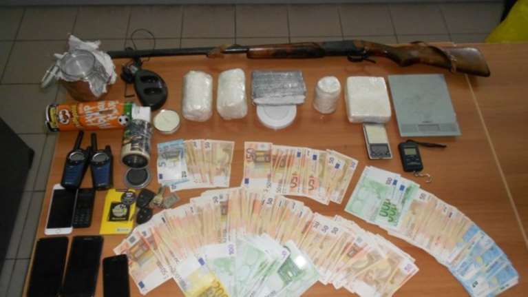 Xλιδή με Rolex και γκουρμέ για τον Κρητικό  Εσκομπάρ