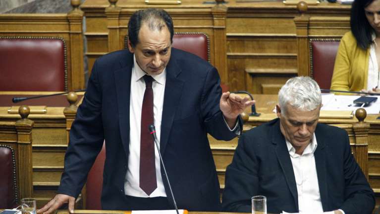 Θυελλώδης σύγκρουση Αδωνι -Σπίρτζη στη Βουλή