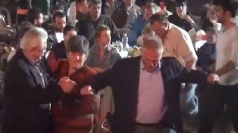 Το βαρύ ζεϊμπέκικο του Θανάση Παφίλη σε live του Γ. Μαργαρίτη video