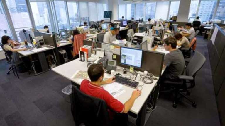 Τι αναφέρει το πόρισμα των «Σοφών»  για εργασιακά και κατώτατο μισθό