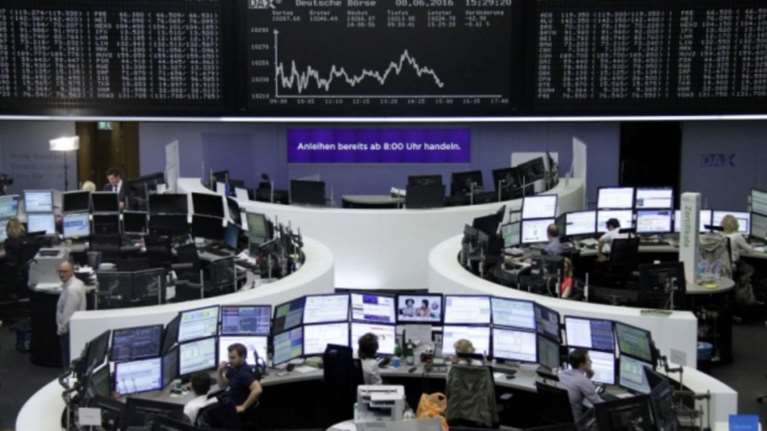 Στο χείλος του γκρεμού οι γερμανικές τράπεζες