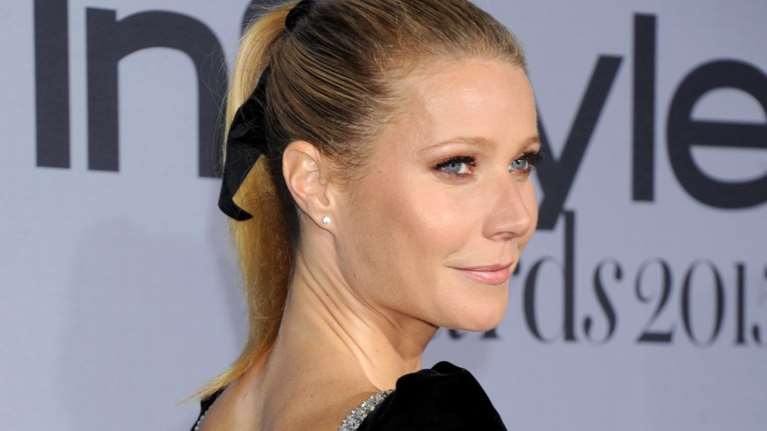 Η Γκουίνεθ Πάλτροου έκλεισε τα 44 χωρίς μακιγιάζ και έδωσε ισχυρό μήνυμα