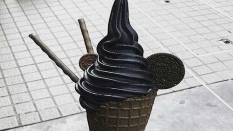 Μαύρο παγωτό: Το νέο trend