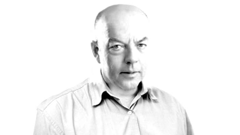 Η κυβέρνηση χάνει, η αντιπολίτευση «ψάχνεται»