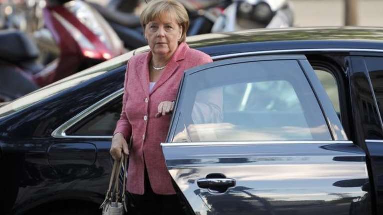 Στην ατζέντα της Μέρκελ με νέους όρους το «ελληνικό πρόβλημα»