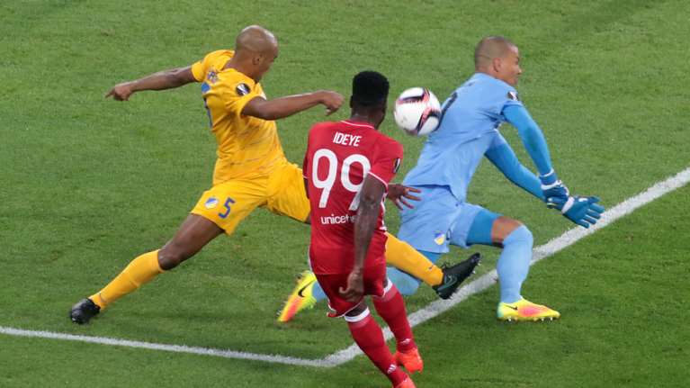 Νίκη 0-1 του ΑΠΟΕΛ απέναντι στον Ολυμπιακό μέσα στο Καραϊσκάκη