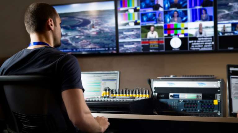 &quot;Πόλεμος&quot; Μαξίμου-ΝΔ για ΣτΕ και τηλεοπτικά κανάλια