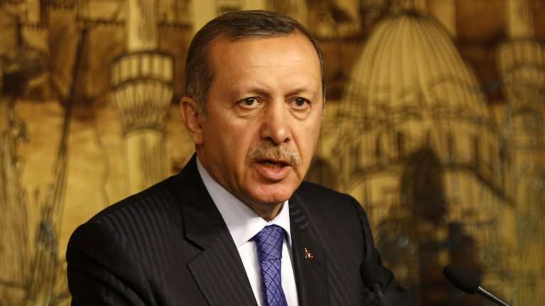 Ανιστόρητος ο Ερντογάν για τη Συνθήκη της Λωζάνης