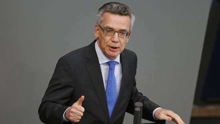 Γερμανός ΥΠΕΣ: Η Ευρώπη θα αποφασίζει ποιοί θα έρχονται, όχι οι διακινητές