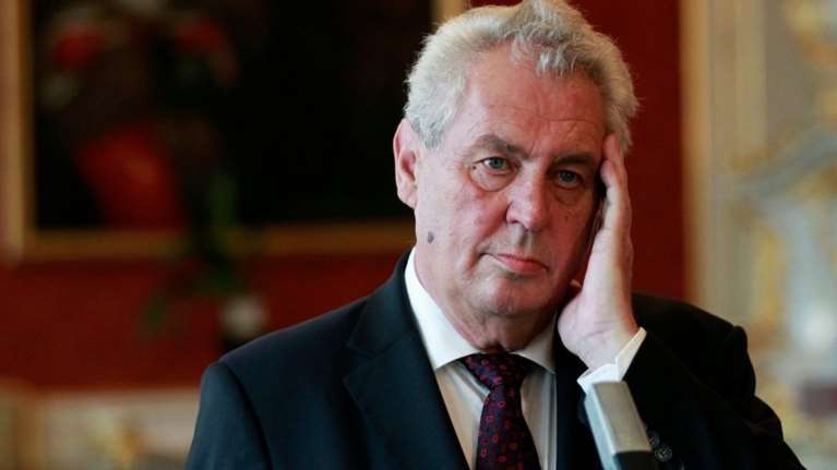 Τσέχος πρόεδρος: Να στείλουμε πρόσφυγες σε ακατοίκητα νησιά της Ελλάδας