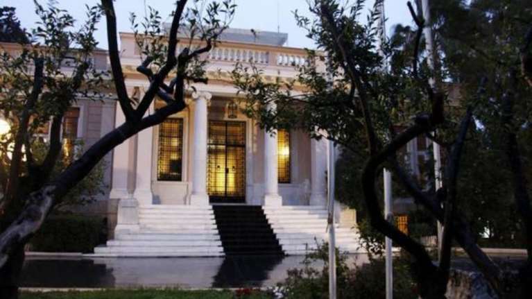 Εντολή Τσίπρα να προωθηθούν ρυθμίσεις στις οποίες διαφωνούν οι Θεσμοί