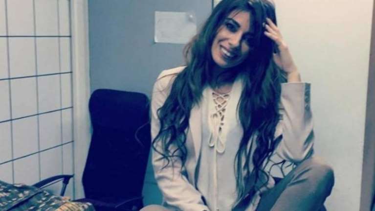 Η Μίνα Αρναούτη στέκεται ξανά στα πόδια της [εικόνα]