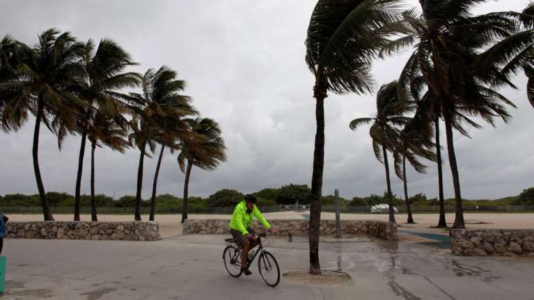 Πλησιάζει στις ακτές της Φλόριδας ο τυφώνας-«τέρας»