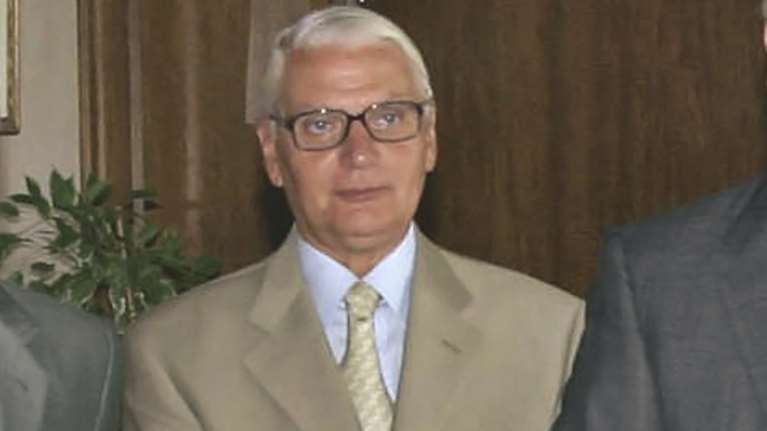 Παραίτηση Παραρά από την επιτροπή για το Σύνταγμα μετά τον σάλο