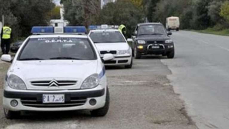 Μεγάλη αστυνομική επιχείρηση με καταδίωξη στο Τατόι για κύκλωμα ναρκωτικών