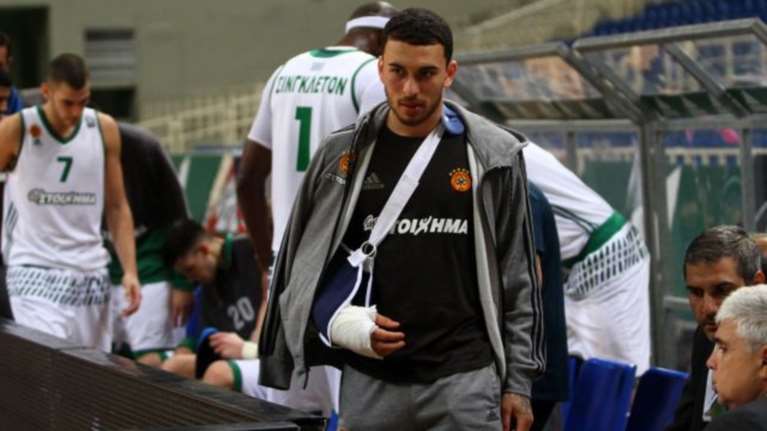 Γιατί έσπασε την τζαμαρία του ΟΑΚΑ με γροθιά ο Μάικ Τζέιμς