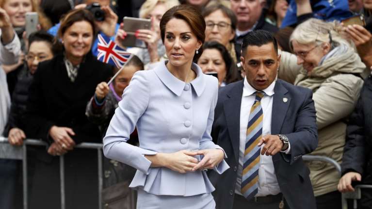 Η... αλά Τζάκι Κένεντι εμφάνιση της Κέιτ Μίντλετον [Εικόνες]