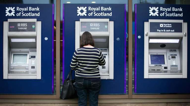 Θα είναι η Royal Bank of Scotland η νέα Deutsche Bank;