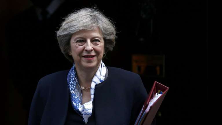 Τερέσα Μέι: &quot;Οχι&quot; σε ψήφο από τη βουλή για το άρθρο 50