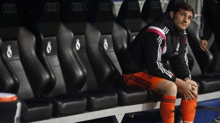 Οταν ο προπονητής ψάχνει τον “ρουφιάνο” στα αποδυτήριά του