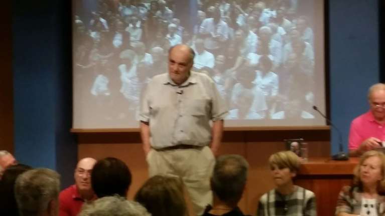 Εκατοντάδες συνέρρευσαν στο «κήρυγμα» Ράμφου: Βάλτε τέλος στο λαϊκισμό