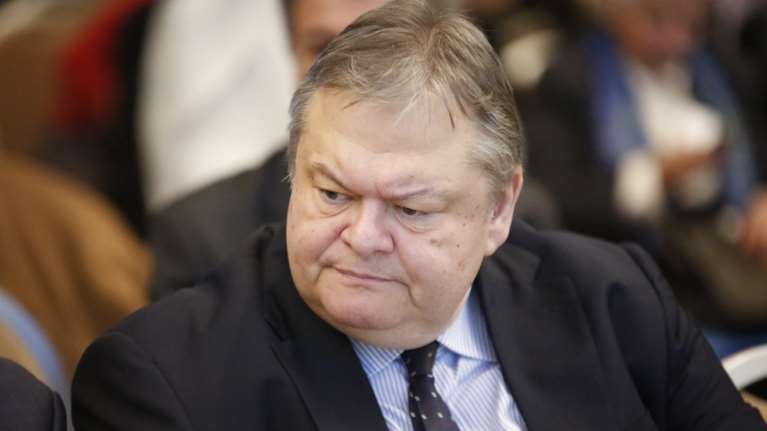 Παρέμβαση Βενιζέλου για την τροπολογία Παππά: Η θεσμική εκτροπή παροξύνεται